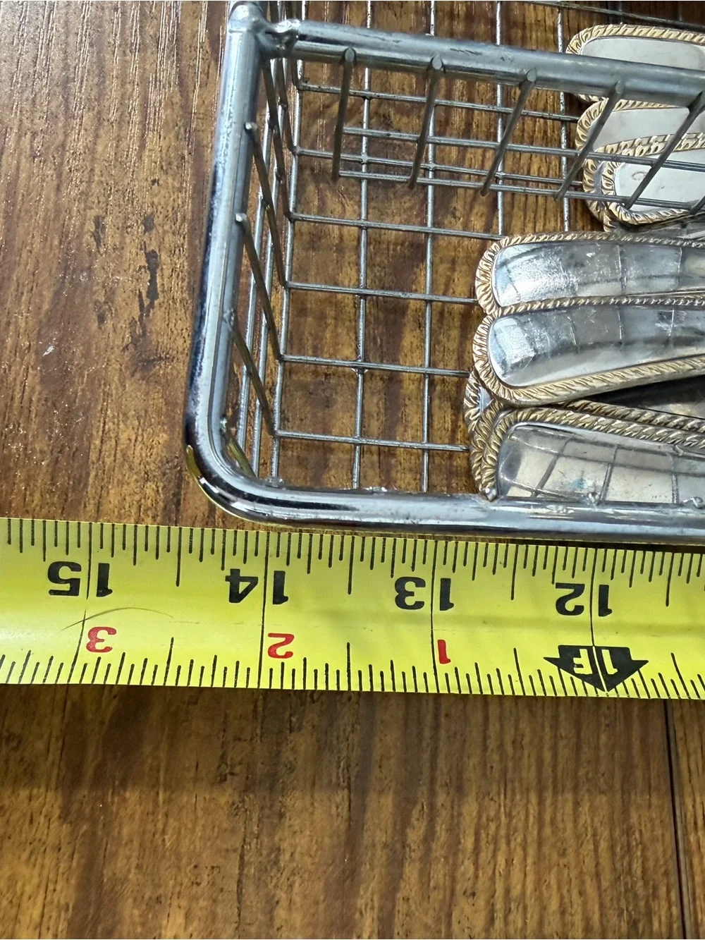 International INT639 18/10 Two Tone Flatware 21 Pc Lot Rope Edge Basket